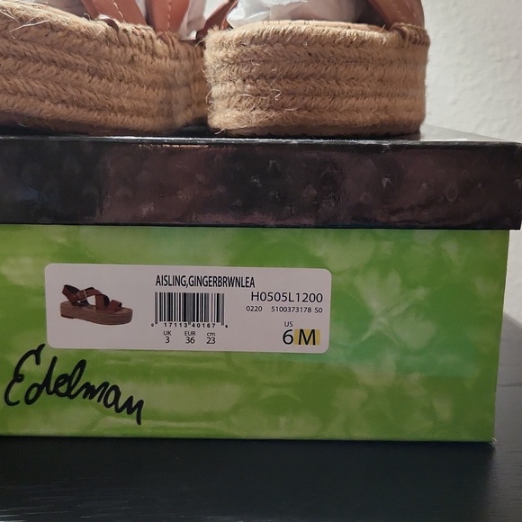 Never worn - Picture 2 of 4